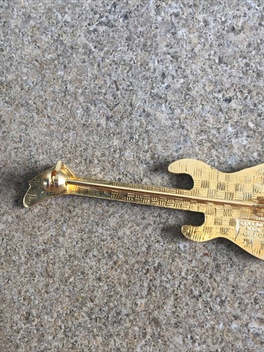 Hard Rock Cafe Acapulco Mexico Gift Guitar Collector’s Brooch/Pin Gold tone 2.5” - Picture 7 of 8