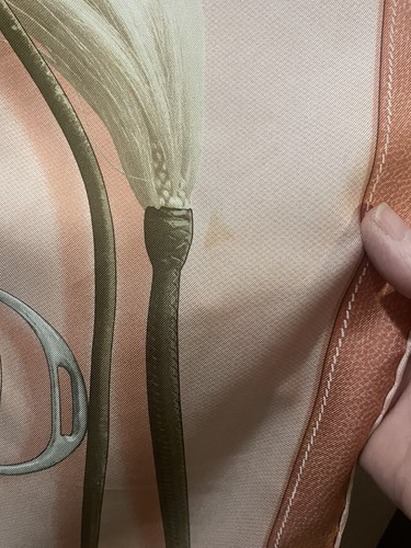 Authentic HERMES Fall 2007 Projets Carres 90cm Henri d'Origny" Peach beige Scarf - Picture 7 of 7