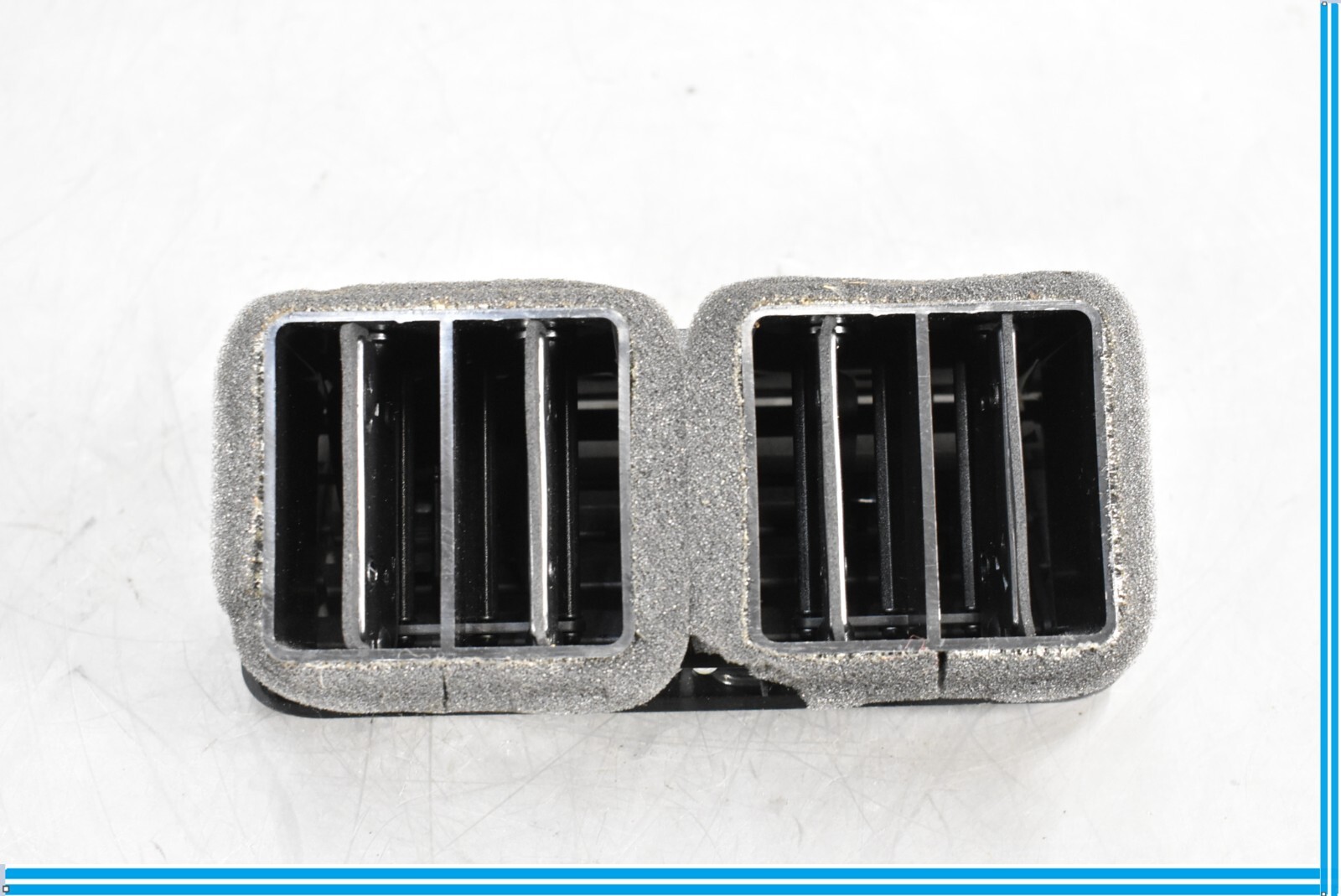 Maserati Quattroporte 2004-2008 Rear Air vent