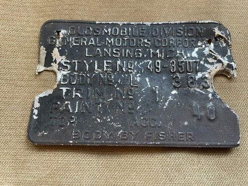 1949 Oldsmobile 88 Club Sedan Dataplate Tag (1857-46) - Foto 1 di 4