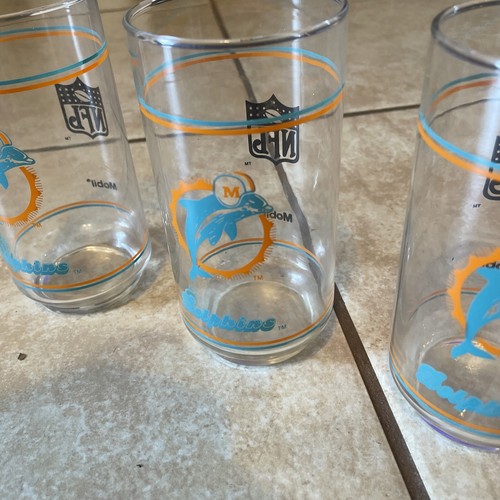 3 Miami Dolphins logo Vintage NFL Drinking Glasses Tumbler 1980's Mobil Oil Gas - Picture 5 of 10