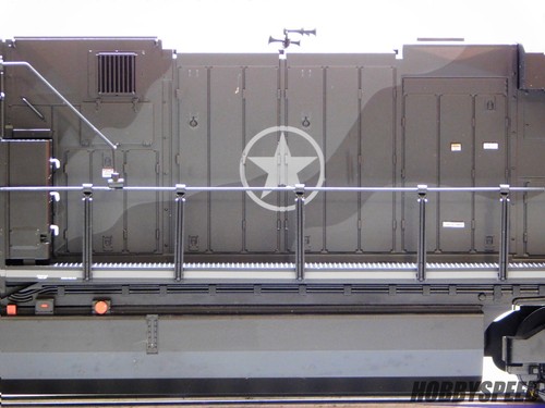 LIONEL US ARMED FORCES LEGACY ES44AC DIESEL #2022 O GAUGE train 2233503 NEW - Picture 8 of 16