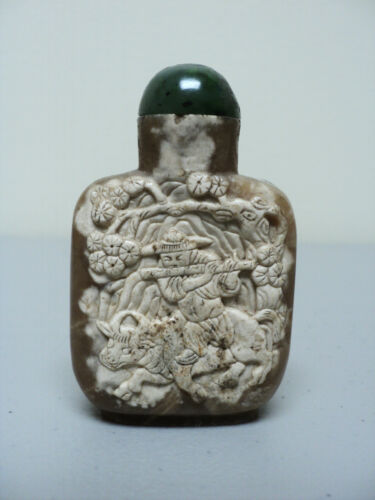 FABULOUS HAND CARVED 19th C. CHINESE AGATE/STONE SNUFF BOTTLE, MAN with OXEN - Afbeelding 1 van 9