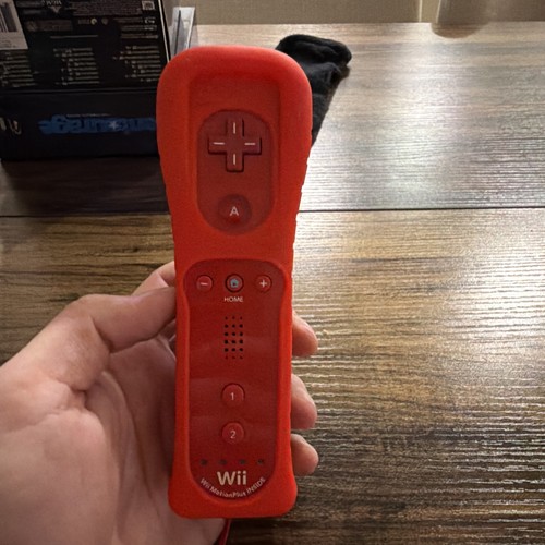 Nintendo OEM Wii Remote Plus Motion Controller - Rot RVL-036 - Bild 2 von 2