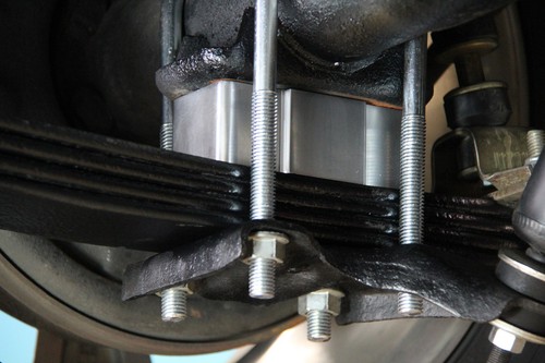 Lowering Block Kit Mazda B1800 2" (50mm) 25mm Locating Pins 75mmx12mm Ubolts - Picture 3 of 3