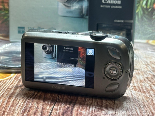Canon IXUS 110 IS 12.1 MP Blue Compact Digital Camera w/ Battery&Charger TESTED! - Picture 7 of 15