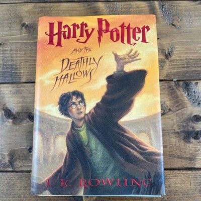 Harry Potter and the Deathly Hallows 1st Edition 1st Printing Hardcover DJ 2007
