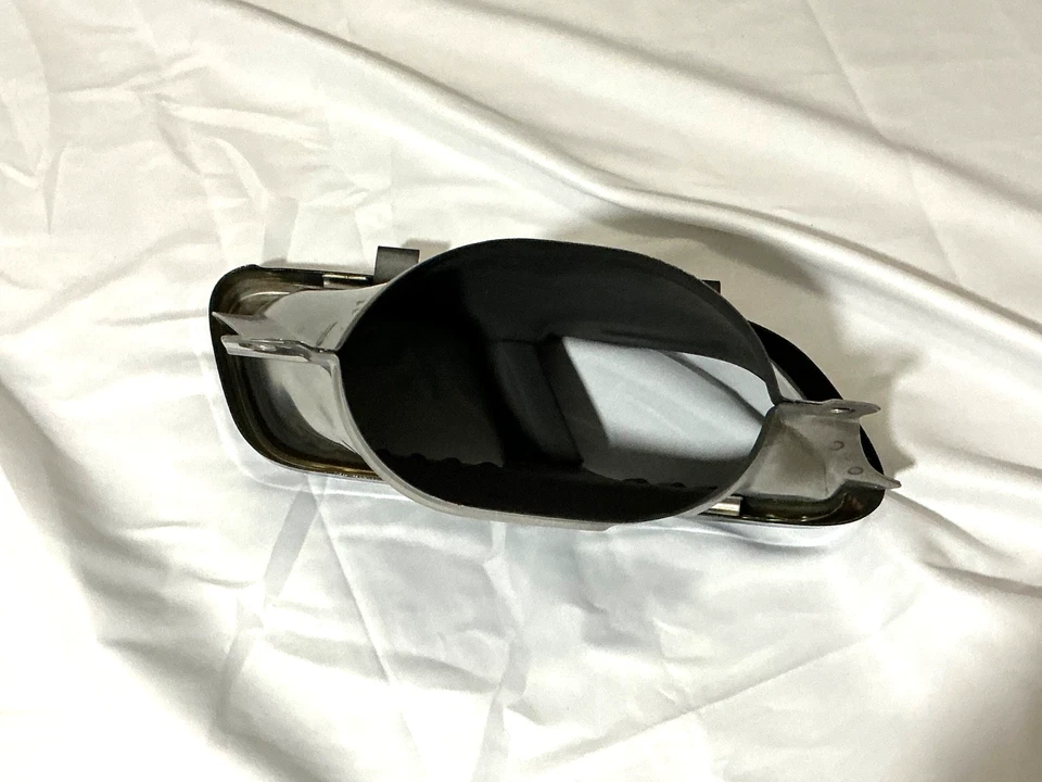 Tapique de escape lado derecho OEM MERCEDES-BENZ GLS X167 A0004902000 genuino Foto 4 de 4