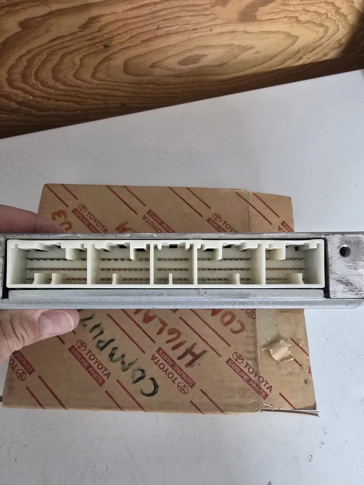 Toyota Highlander 2001-2003 ECU OEM 2,4 л - Изображение 4 из 4