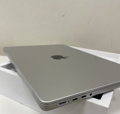Apple MacBook Pro 14" (Nov 2023) - M3 Pro, 18GB RAM, 512GB SSD - 23 Power Cycles - Bild 8 von 18