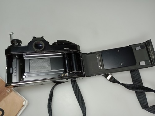 Nikon FE2 Black SLR Kamera - Bild 7 von 7