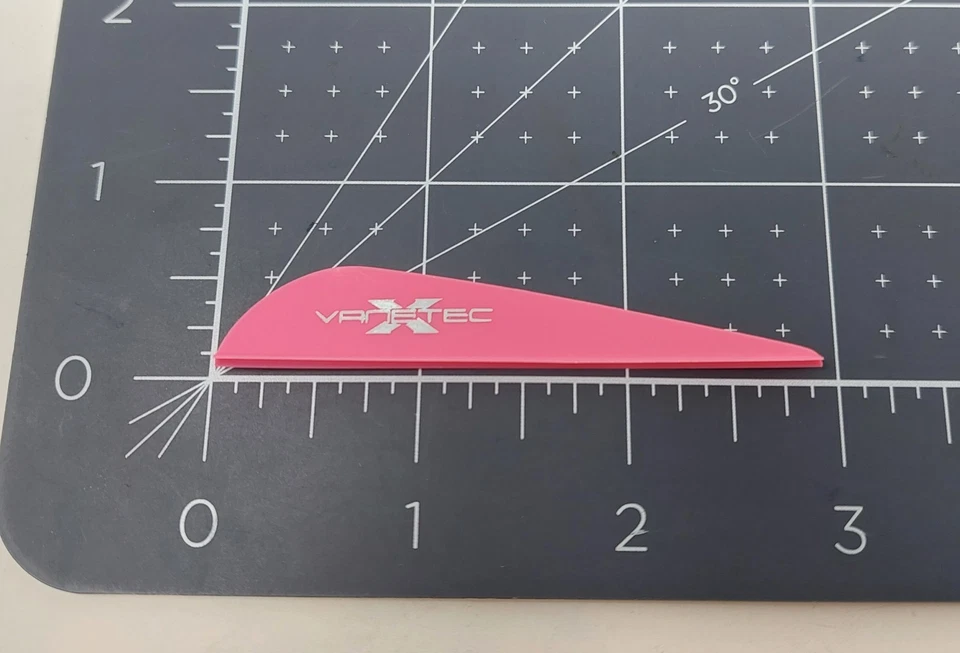 100 Pack Vanetec Vanes 3" V-Max Archery Arrow Vanes: Pink: 6.4 Grains Each - Image 3 of 3