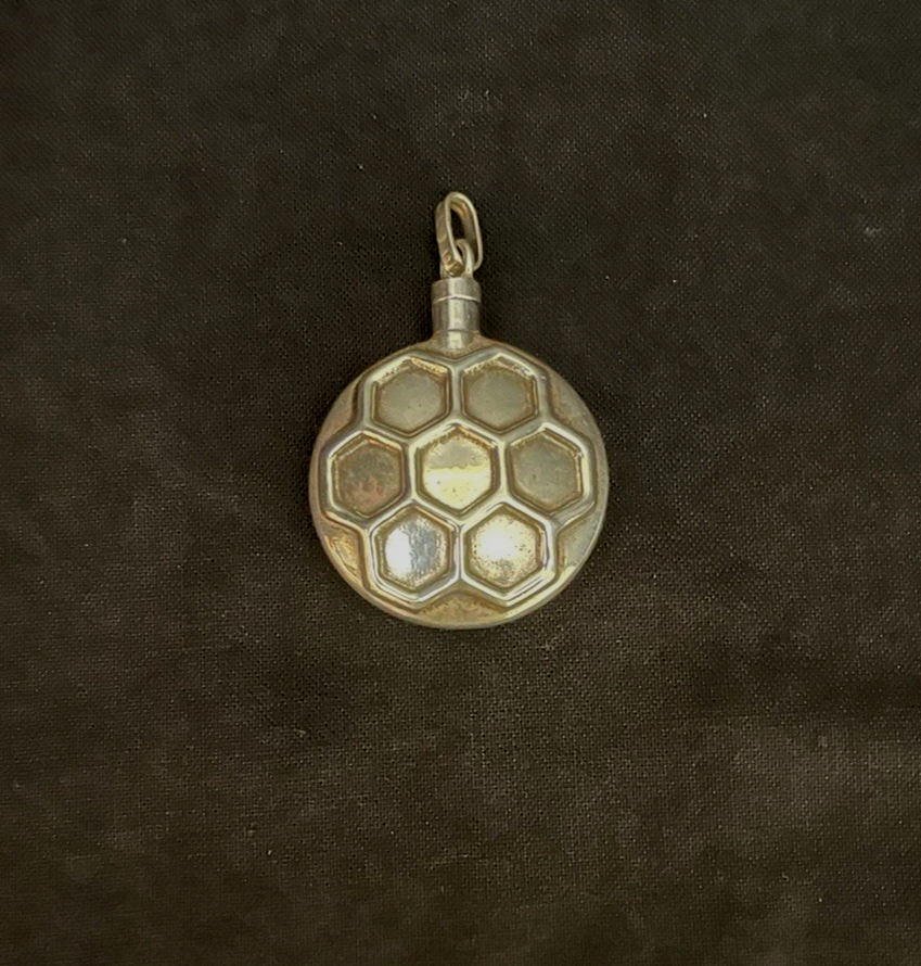 Picture 1 of 4