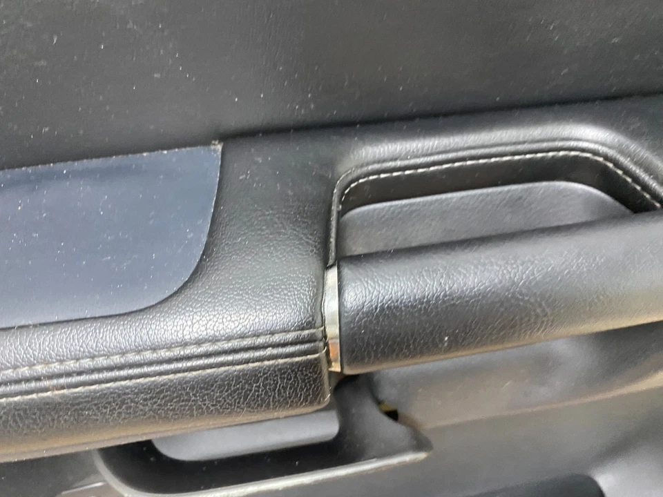 Painel traseiro direito da porta do passageiro Nissan Armada 2008 a 2014 S0855 DG - Imagem 4 de 4