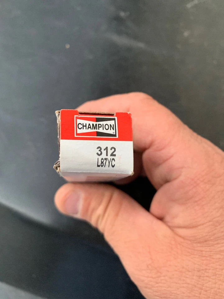 Bujía Champion P/N:312 Foto 2 de 2