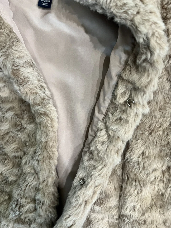 Girls’ Gap Kids Tan Brown Plush Faux Fur Lined Vest Sz 8-9 M EUC - Image 3 of 4