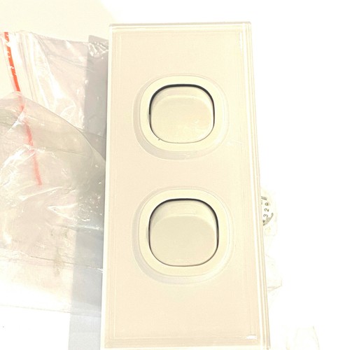 Lumex Silica White Glass Wall Light Switch Architrave Vertical 2 Two Gang 16A - Picture 3 of 7