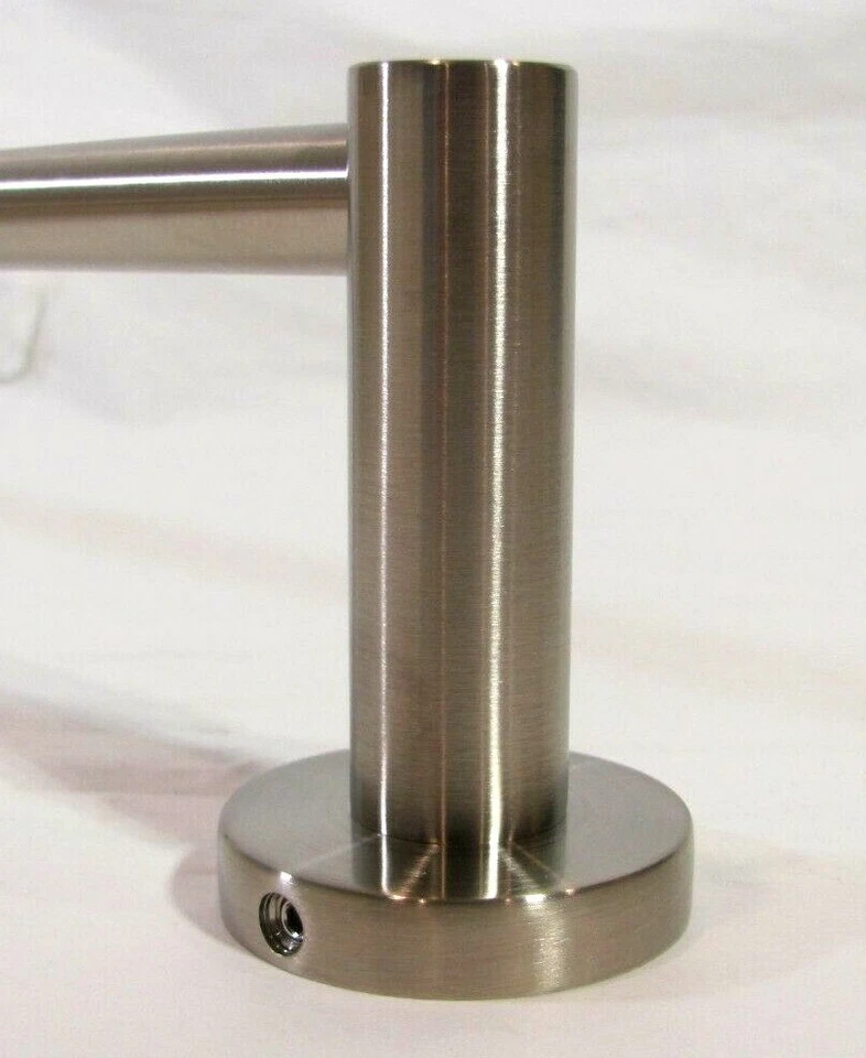 Symmons 353TB-18-STN 18 in. Wall-Mounted Towel Bar, Satin Nickel Foto 3 de 4