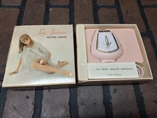 Vintage Lady Sunbeam Womens Electric Shaver Razor Pink w/ Original Case