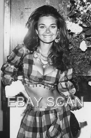 Short plaid skirt 8x10 top