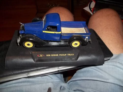 Signature Models Dodge vehículos diecast y de juguete