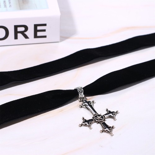 2 Stück 90er Schwarz Samt Kreuz Choker Halskette Goth Gothic Grunge Retro Kette - Bild 7 von 8