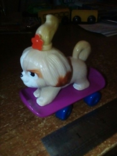 BELLO MCDONALDS LA VITA SEGRETA DEGLI ANIMALI DOMESTICI 2 GIOCATTOLO, MARGHERITA CANE E SKATEBOARD, 2019, OTTIME CONDIZIONI - Foto 2 di 3