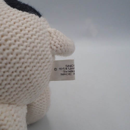 Snoopy Peanuts MC1008 Knitted Pattern Plush 9" Stuffed Toy Doll Japan - Picture 8 of 8
