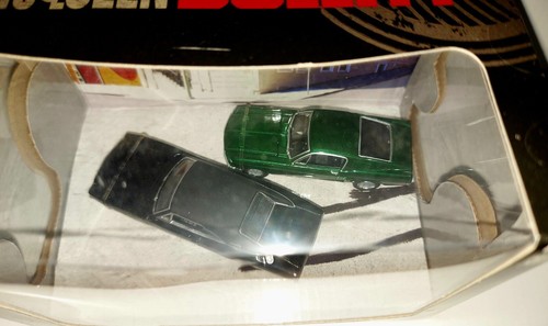 DIORAMA BULLITT GREENLIGHT 1:64 MODELLINI FORD MUSTANG DODGE CHARGER McQueen NEW - Foto 4 di 13