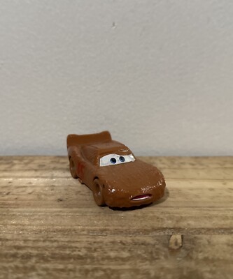 Disney Pixar Cars Chester Whipplefilter #15 Thunder Hollow