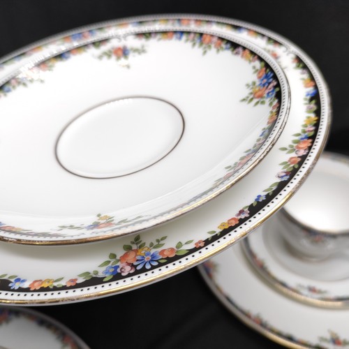 Wedgwood Osborne R4699 5 Piece Place Setting Service for 4 (20 Pieces) - Picture 8 of 24