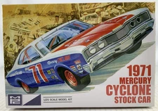 MPC 1971 Mercury Cyclone Stock Car 1:25 model kit