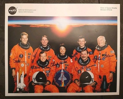 8x10 lithograph NASA crew of Space Shuttle DISCOVERY Mission STS-95 Autopen