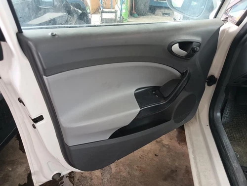 6Q0837581A Poignée Léve-Glace Arrière vendre Droit pour SEAT IBIZA BERLINA (6J5 9202397