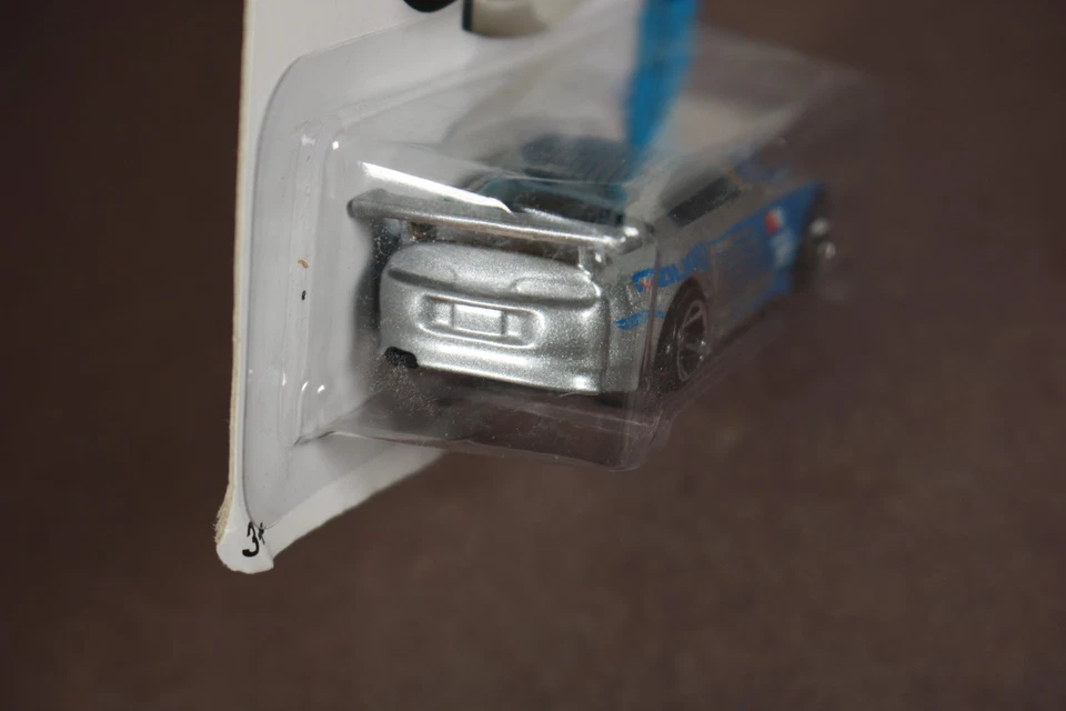 Toyota Supra HW City Falken KMART KDAYS color exclusivo LQQK de Hot Wheels Foto 4 de 4