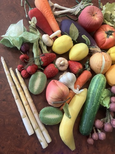 Vintage Paket 34 Seidenstoff Gemüse & Obst lebensgroß Deko - Bild 4 von 10