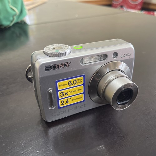 Sony Cyber shot DSC S500 Camera 6.0 Mega Pixels 3X Optical Zoom 2.4” READ PARTS - Picture 6 of 7