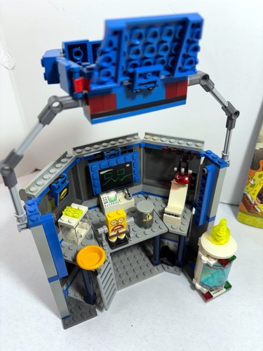 LEGO SpongeBob: The Chum Bucket 4981 (2007) Retired. - Picture 7 of 10