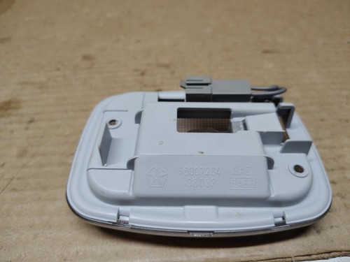 1994-97 DODGE RAM DOME LIGHT ASSEMBLY 56007264 - Picture 4 of 6