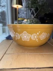 Vintage Pyrex Mixing Bowl #403 Butterfly Gold 2-1/2 Qt 1970’s