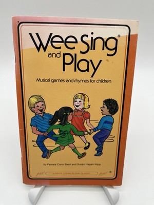 Wee Sing And Play Book by Pamela Conn Beall And Susan Hagen Nipp (PB, 1979)