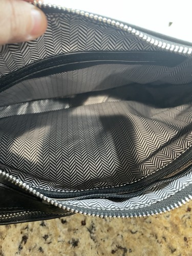 Jessie & James Concealed Carry Purse Bag with Lock and Key RFID Blocking Black - Picture 7 of 18