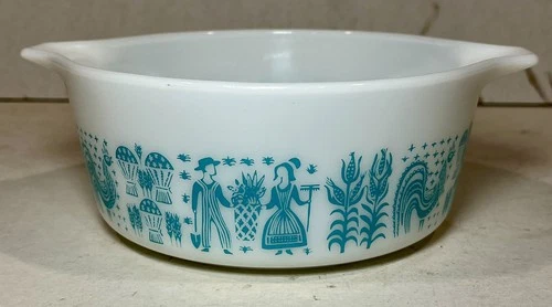 VINTAGE Turquoise Amish Butterprint  PYREX CASSEROLE