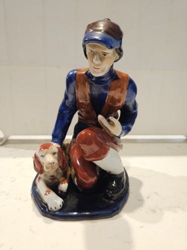 Staffordshire Replica Victorian Era - The Hunter with Dog 8.5" T - Picture 6 of 11