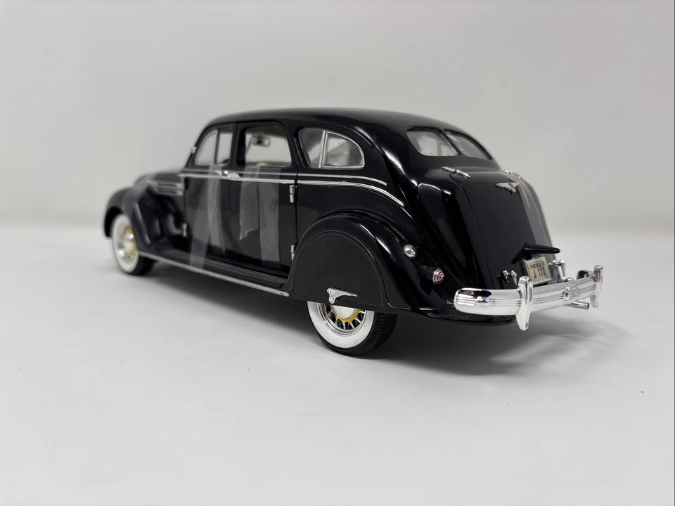 2004 Black 1:18 1936 Chrysler Airflow  11”Lx4”Wx3.5”T DieCast Car Flaw - Image 2 of 4