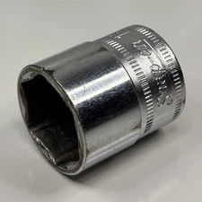 Snap On Tools FSM181 3/8 Dr 6Pt Metric 18mm Flank Dr Shallow Socket USA 1983 VTG