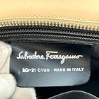 Foto 11 di 13
