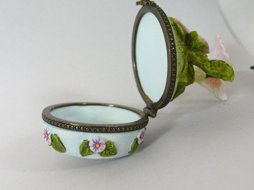 Trinket Hummingbird Box & KHIEN CERAMICS MINIATURE FLORAL DAISY FAIRY TEAPOT - Picture 4 of 9