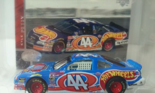 Kyle Petty Autograph 1997 Pontiac 1/64 Diecast #44 500 Starts Hot Wheels Rare $$ - Picture 3 of 5