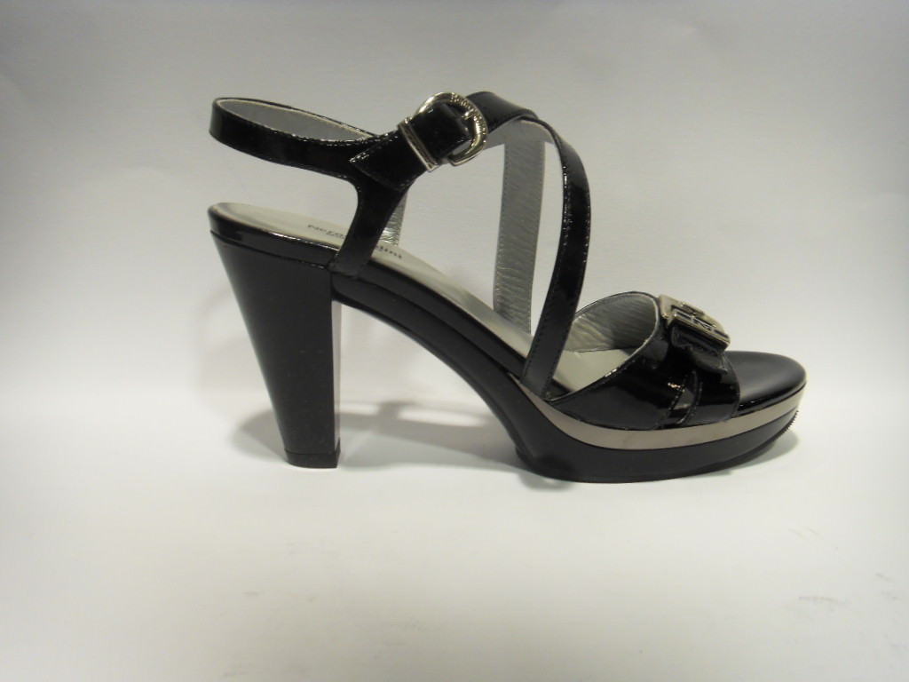 Nero Giardino P106272DE nero Sandaleeo con tacco chiusura laccio Sandalee with heel Nero Giardino P106272DE nero Sandaleeo con tacco chiusura laccio Sandalee with heel